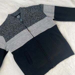 Men’s zip up sweater w fleece lining